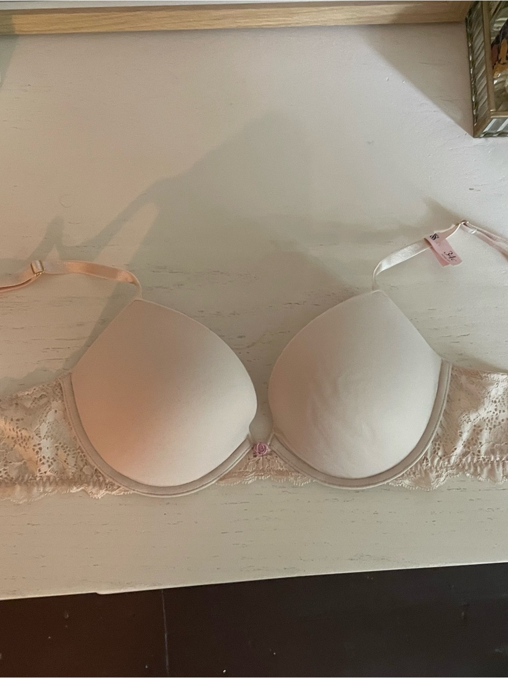 Victoria's Secret Light Cream Lace Push-Up Bra